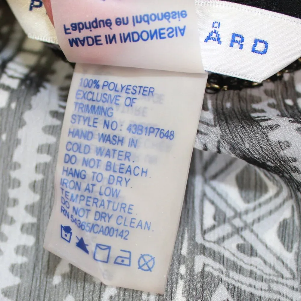 #514 Peter Nygard White & Black Embellished Shawl (Guestimated Size 16) - Picture 9 of 10